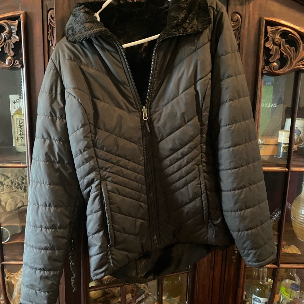 Women’s north face puffer jacket